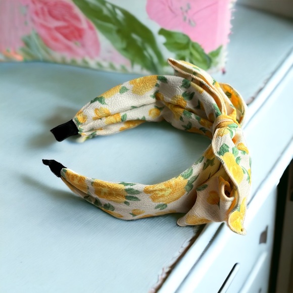 Hairband - Picture 4 of 5